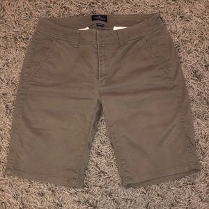Grey/green Bermuda shorts